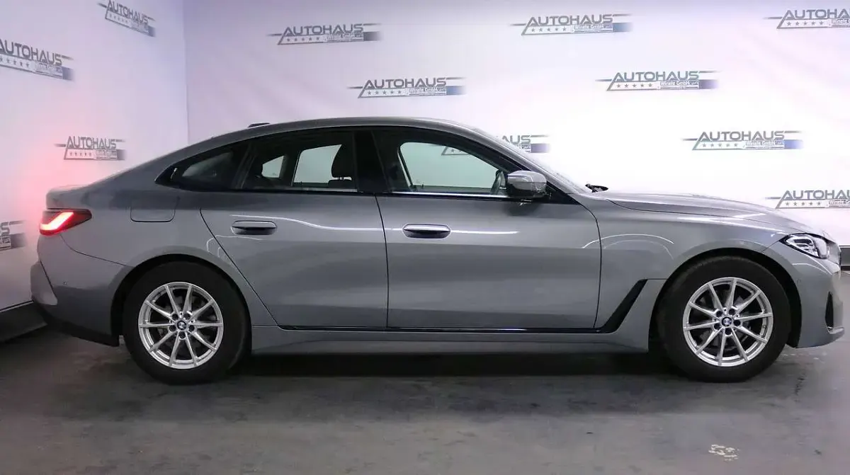 Gebraucht BMW 420 184 PS (135 kW) 2024 Skyscraper grau metallic Coupé