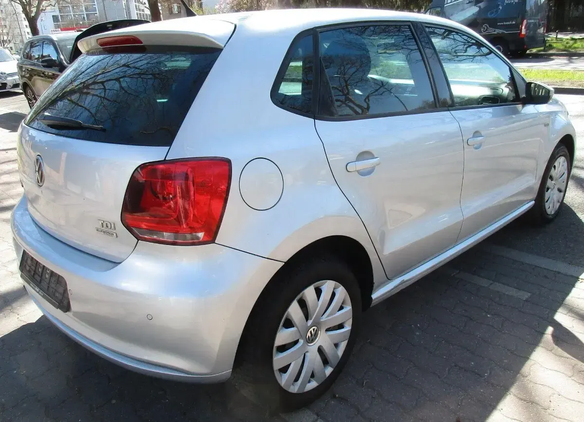 Gebraucht VW Polo Life 90 PS (66 kW) 2013 Silber Kleinwagen