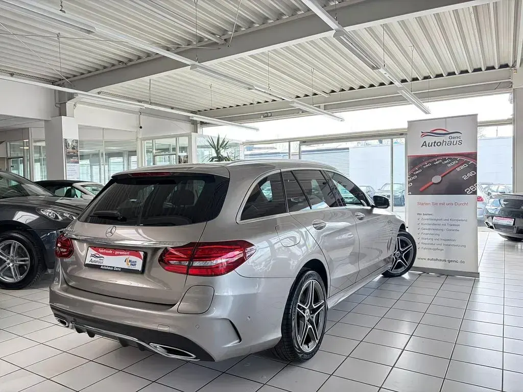 Gebraucht Mercedes C300e 306 PS (225 kW) 2019 Silber Limousine