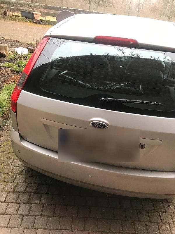 Gebraucht Ford Fiesta 80 PS (58 kW) 2005 Silber Kleinwagen