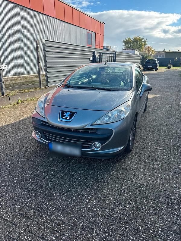Silber Gebraucht 2007 Peugeot 207 CC Cabrio | 2.799 € (Superpreis) - Bild 1/4