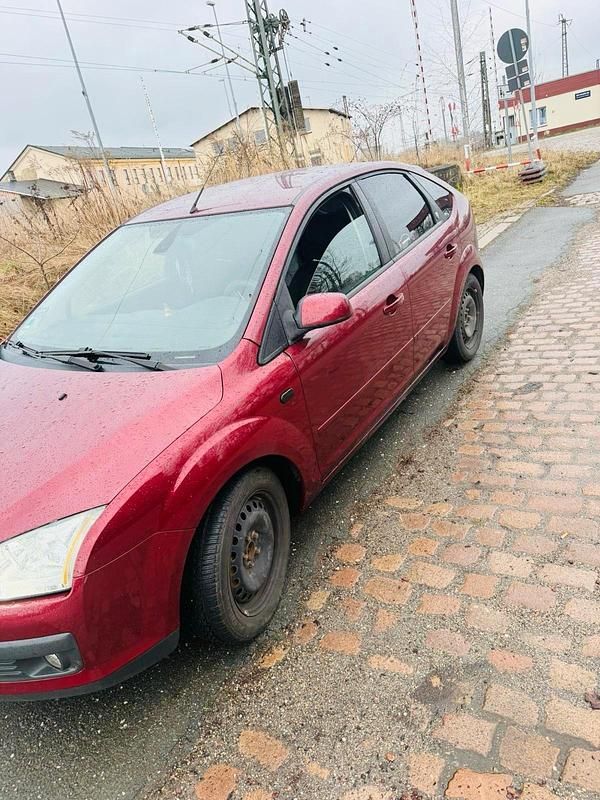 Gebraucht Ford Focus Ghia 100 PS (73 kW) 2005 Andere farben Limousine