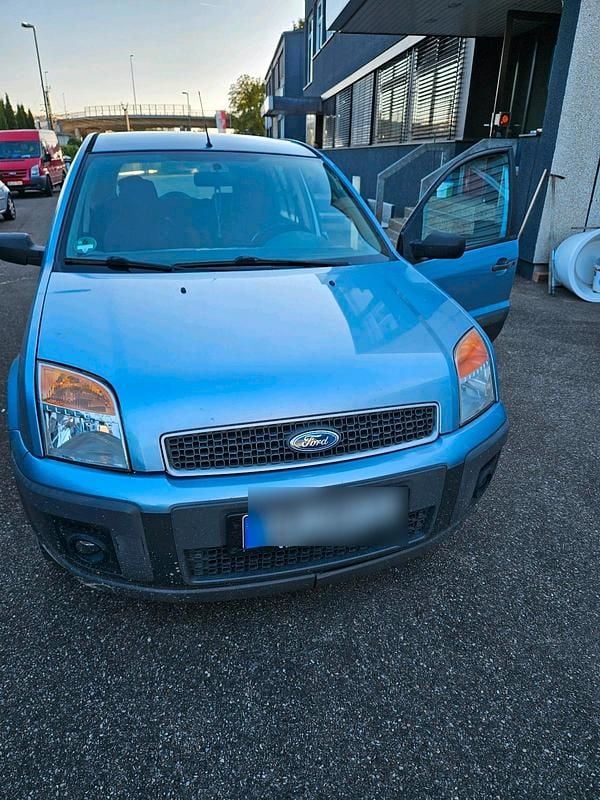 Blau Gebraucht 2007 Ford Fusion Kombi | 1.500 € (Fairer Preis) - Bild 1/4