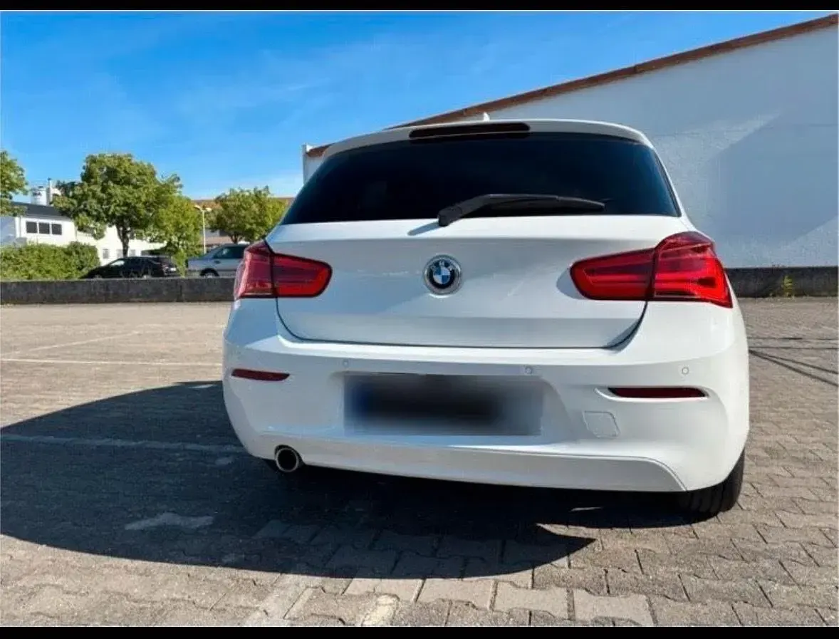 Gebraucht BMW 116 Advantage 116 PS (85 kW) 2018 Weiß Kleinwagen