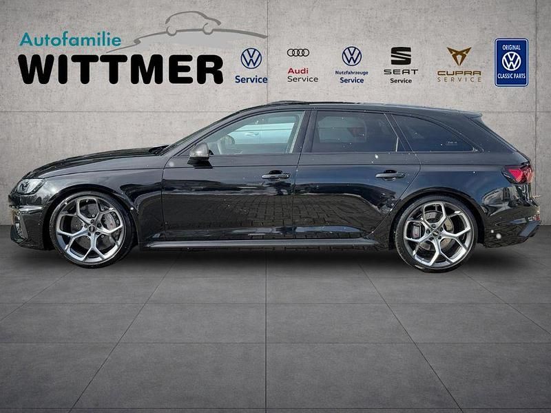 Gebraucht Audi RS4 Sport 470 PS (345 kW) 2025 Schwarz Kombi