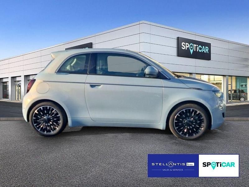 Gebraucht Fiat 500e La Prima 86 kW (118 PS) 2023 Blau