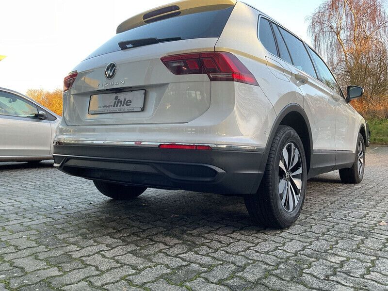 Gebraucht VW Tiguan Move 150 PS (110 kW) 2024 Oryxweiß perlmutteffekt SUV