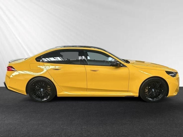 Gebraucht BMW M5 Performance 727 PS (534 kW) 2024 Speedgelb Limousine