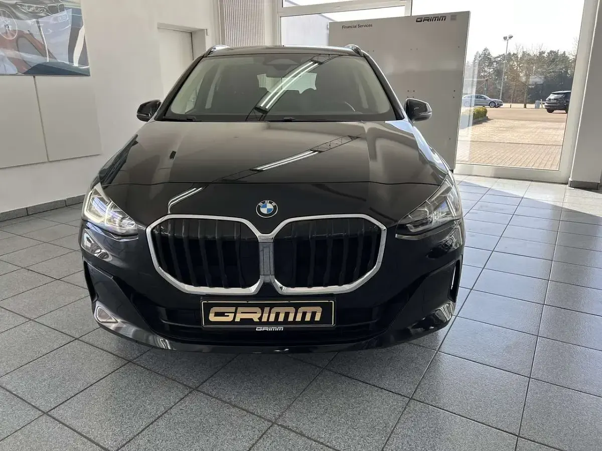 Gebraucht BMW 218 Sport Line 150 PS (110 kW) 2023 Schwarz Van / Kleinbus