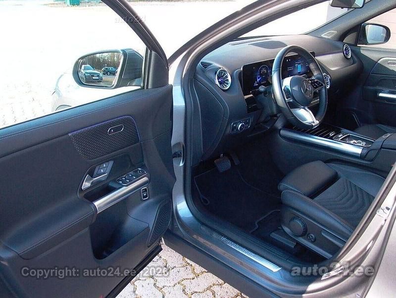 Gebraucht Mercedes EQA250+ 139 kW (190 PS) 2024 Grau SUV