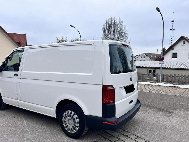 Gebraucht VW Transporter 140 PS (102 kW) 2016 Weiß Van