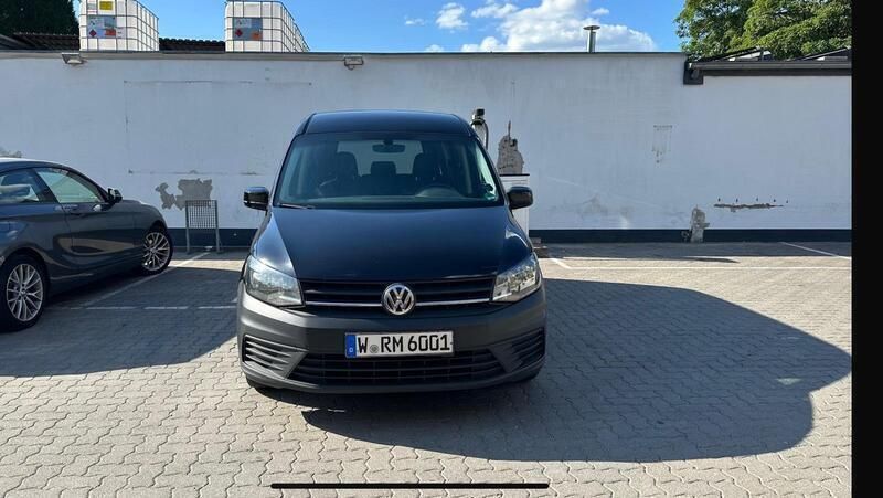 Schwarz Gebraucht 2015 VW Caddy Maxi Van / Kleinbus | 11.950 € - Bild 1/4
