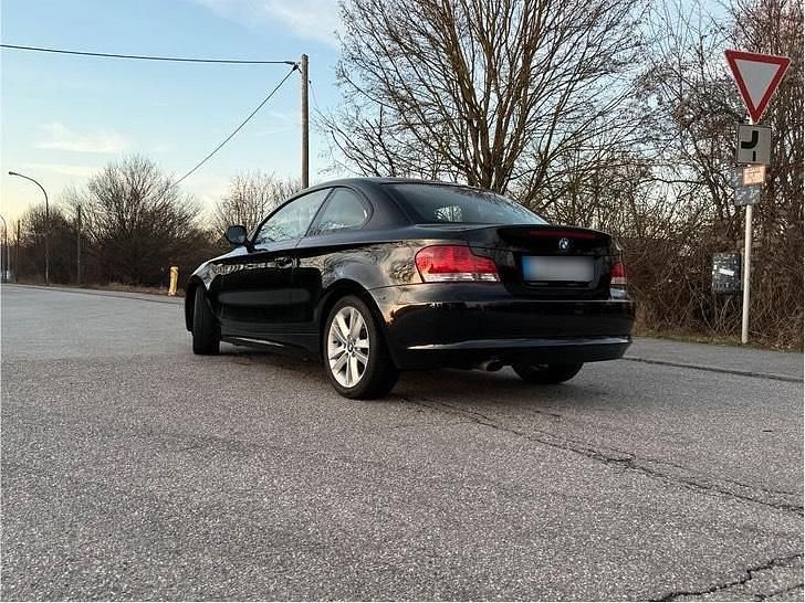 Gebraucht BMW 118 Coupé 143 PS (105 kW) 2010 Schwarz Coupé