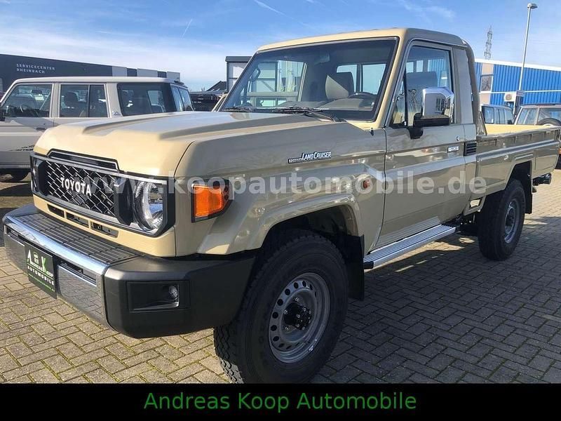 Beige Neu 2026 Toyota Land Cruiser SUV | 59.980 € - Bild 1/4