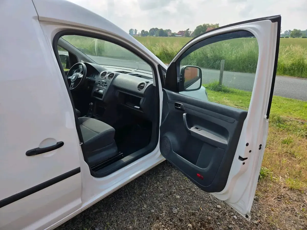Gebraucht VW Caddy 75 PS (55 kW) 2014 Weiß Van / Kleinbus