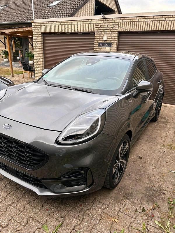 Grau Gebraucht 2022 Ford Puma Gen-E ST-Line SUV | 17.200 € (Guter Preis) - Bild 1/4