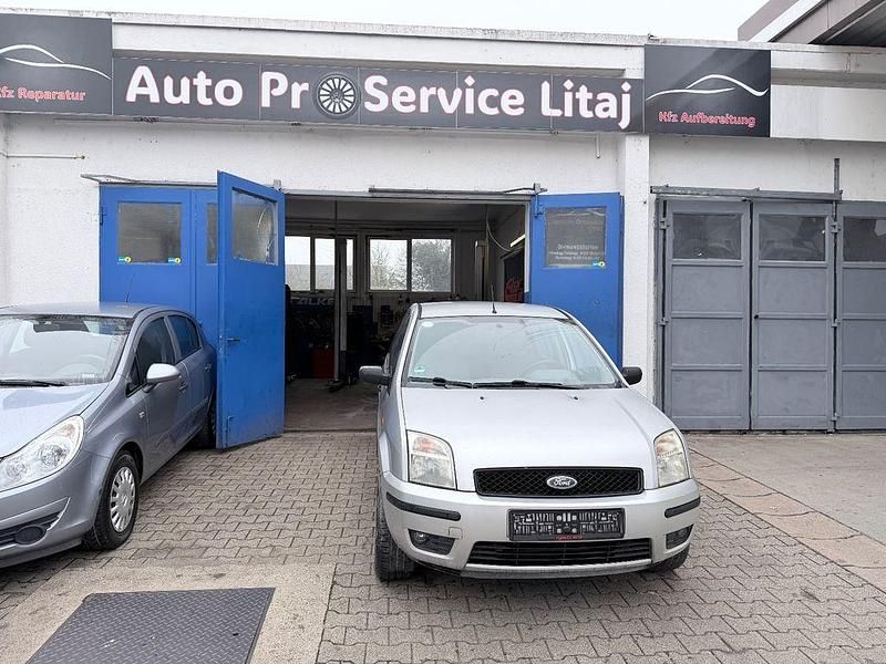 Silber Gebraucht 2003 Ford Fusion Trend Limousine | 2.249 € (Fairer Preis) - Bild 1/4