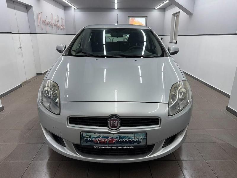 Gebraucht Fiat Bravo Active 280 PS (205 kW) 2011 Silber Kleinwagen