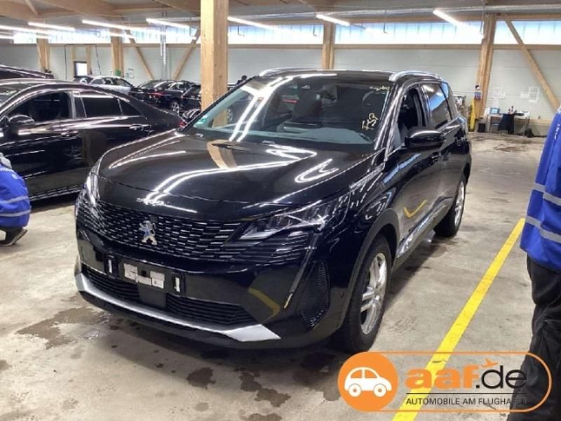 Schwarz Gebraucht 2022 Peugeot 5008 Allure Van / Kleinbus | 18.950 € (Guter Preis) - Bild 1/4