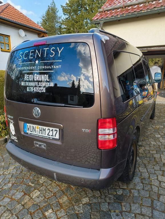 Gebraucht VW Caddy Trendline 102 PS (75 kW) 2013 Braun Van / Kleinbus