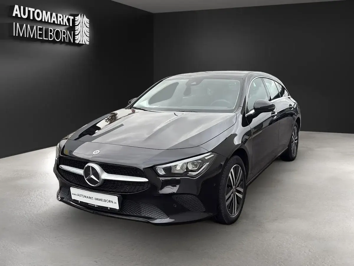 Gebraucht Mercedes CLA250 218 PS (160 kW) 2022 Schwarz Coupé