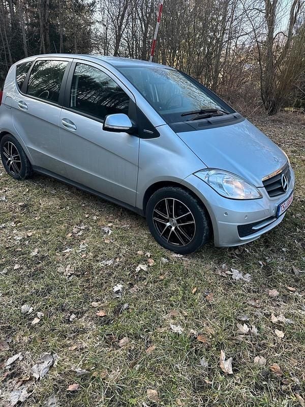 Gebraucht Mercedes A170 115 PS (84 kW) 2009 Grau Kleinwagen