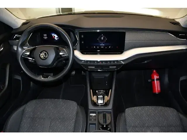 Gebraucht Skoda Octavia Style 110 PS (80 kW) 2024 Lavablau metallic Kombi