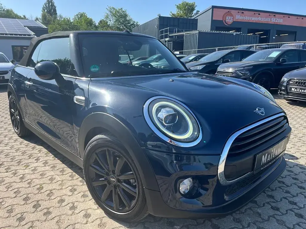 Gebraucht Mini One Cabriolet Pepper 102 PS (75 kW) 2018 Blau Cabrio