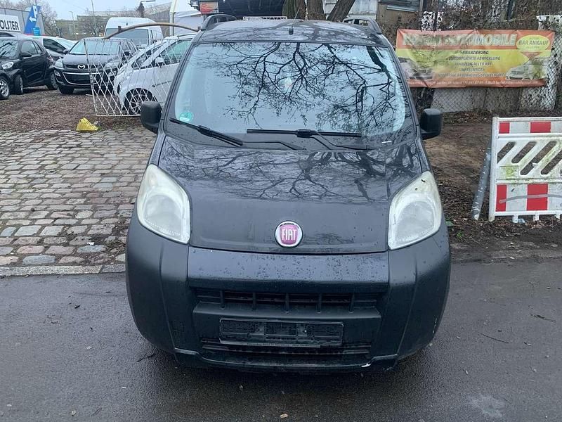 Gebraucht Fiat Fiorino Basis 75 PS (55 kW) 2012 Colore esterno (schwarz) Van / Kleinbus