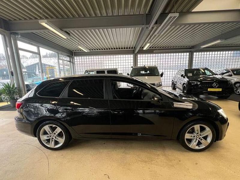 Gebraucht Ford Transit 125 PS (91 kW) 2017 Andere Limousine