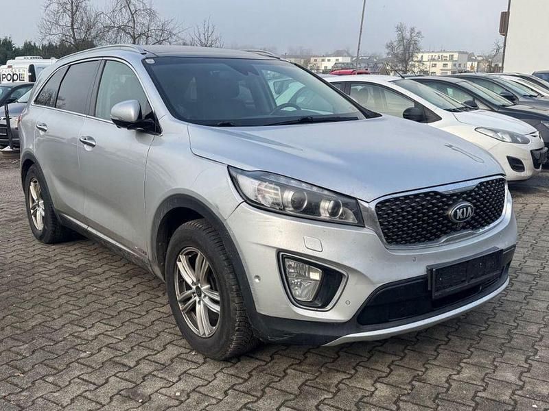 Silber Gebraucht 2015 Kia Sorento SUV | 9.990 € (Fairer Preis) - Bild 1/4