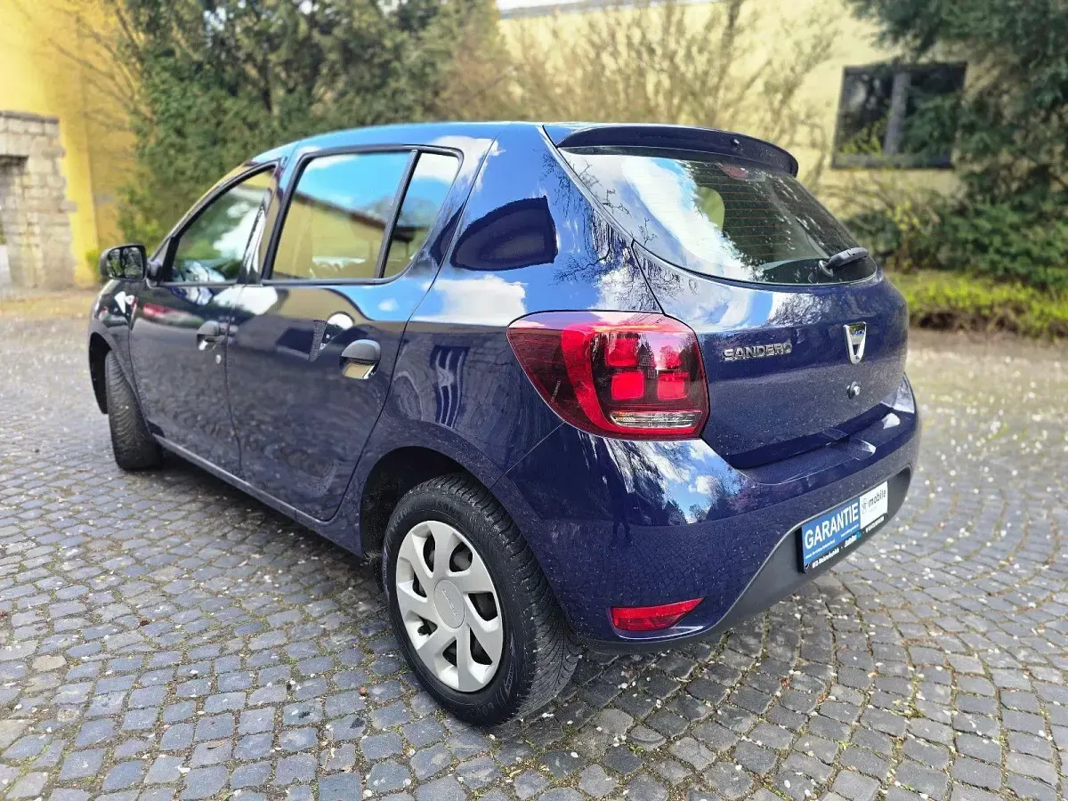 Gebraucht Dacia Sandero Acces 73 PS (53 kW) 2019 Blau Limousine