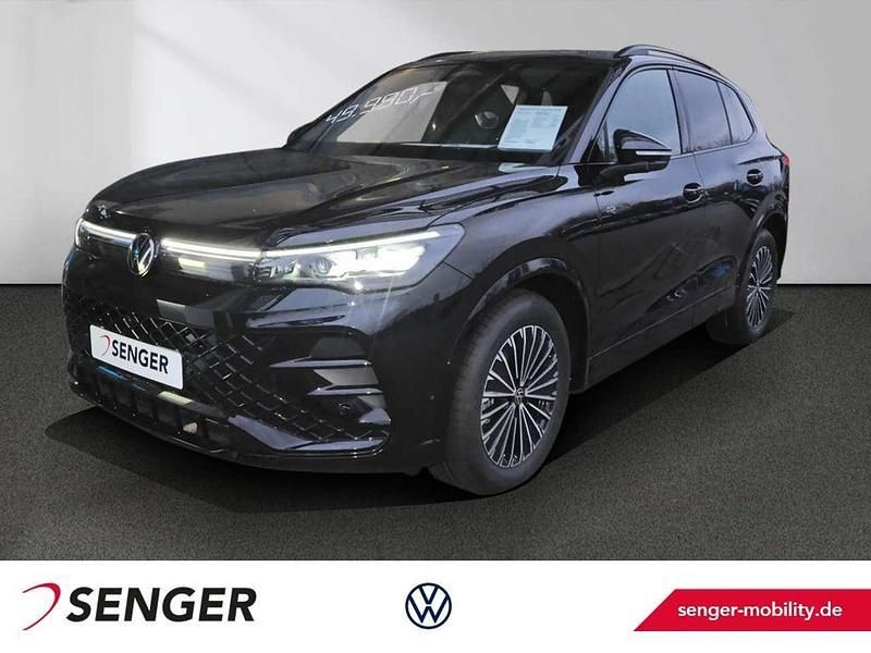 Schwarz Neu 2025 VW Tiguan Comfortline SUV | 59.440 € - Bild 1/4