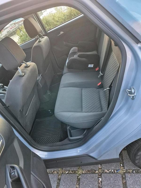 Gebraucht Ford Focus 101 PS (74 kW) 2014 Silber Kombi