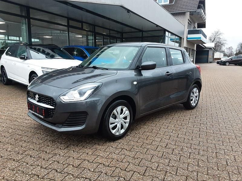 Grau Gebraucht 2021 Suzuki Swift Kleinwagen | 12.990 € (Fairer Preis) - Bild 1/4