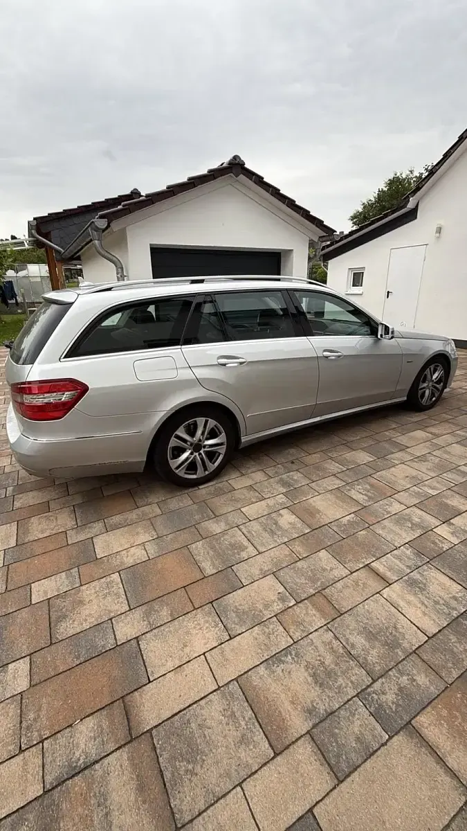 Gebraucht Mercedes E350 Avantgarde 231 PS (169 kW) 2010 Silber Kombi