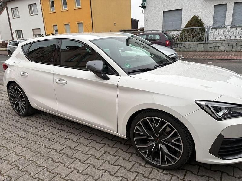 Gebraucht Cupra Leon VZ 300 PS (220 kW) 2021 Weiß Limousine
