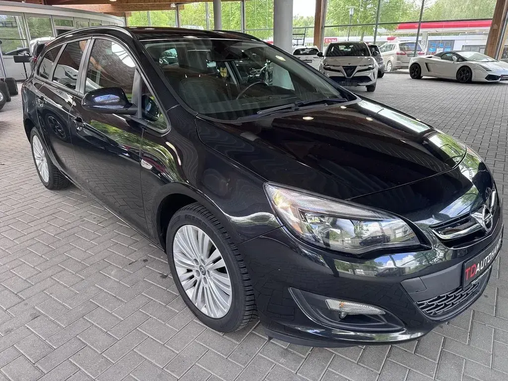 Occasion Opel Astra Edition 140 ch (102 kW) 2016 Gris Break