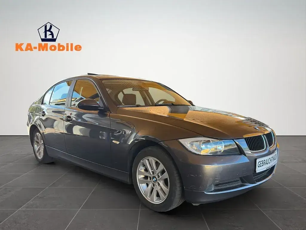 Gebraucht BMW 320 170 PS (125 kW) 2008 Grau Limousine