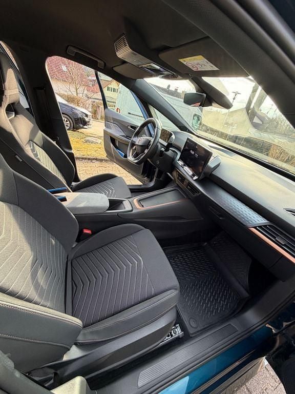 Gebraucht Cupra Born e-Boost 169 kW (231 PS) 2022 Blau Kleinwagen