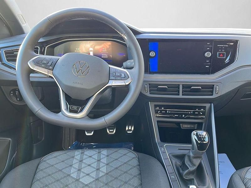 Gebraucht VW Taigo R-line 116 PS (85 kW) 2025 Weiß SUV