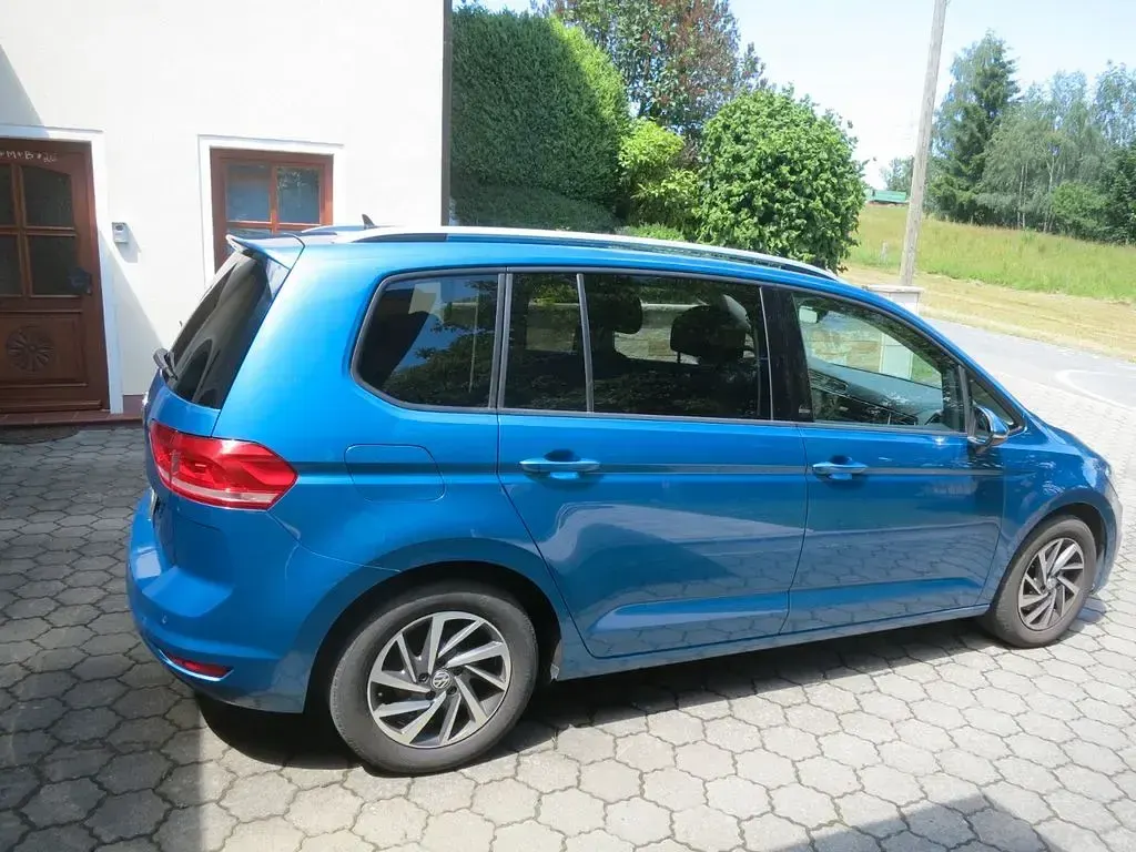 Gebraucht VW Touran Sound 150 PS (110 kW) 2017 Blau Van / Kleinbus