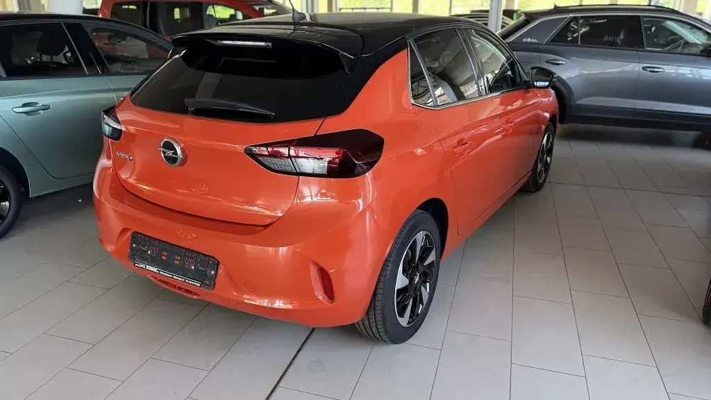 Gebraucht Opel Corsa-e Elegance 100 kW (136 PS) 2022 Orange Kleinwagen