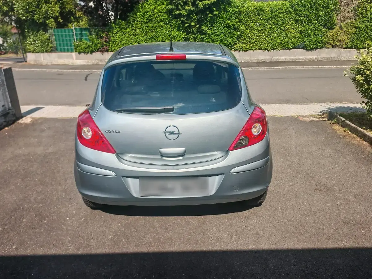 Gebraucht Opel Corsa 87 PS (63 kW) 2011 Grau Kleinwagen