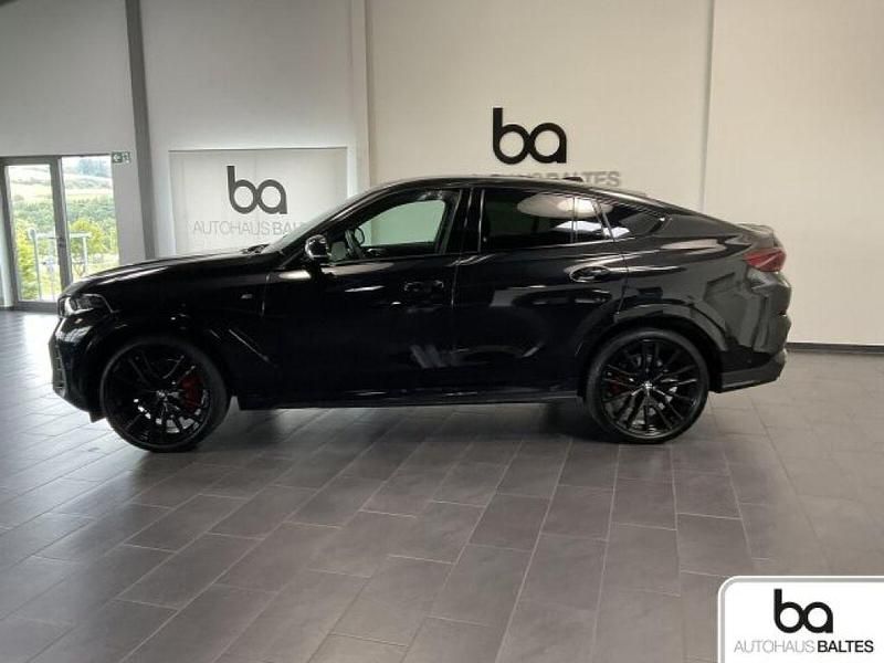 Gebraucht BMW X6 M Sport 298 PS (219 kW) 2025 Saphirschwarz met. (metallic) SUV