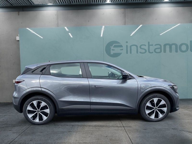 Usata Renault Megane E-Tech Evolution 96 kW (131 CV) 2023 Grigio Berlina