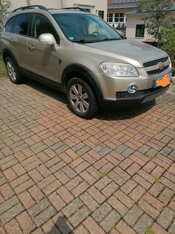 Weiß Gebraucht 2006 Chevrolet Captiva LT SUV | 3.700 € (Guter Preis) - Bild 1/4