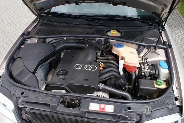 Gebraucht Audi A4 101 PS (74 kW) 2000 Gold Limousine