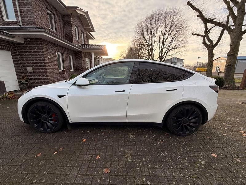 Gebraucht Tesla Model Y Performance 392 kW (534 PS) 2023 Weiß SUV