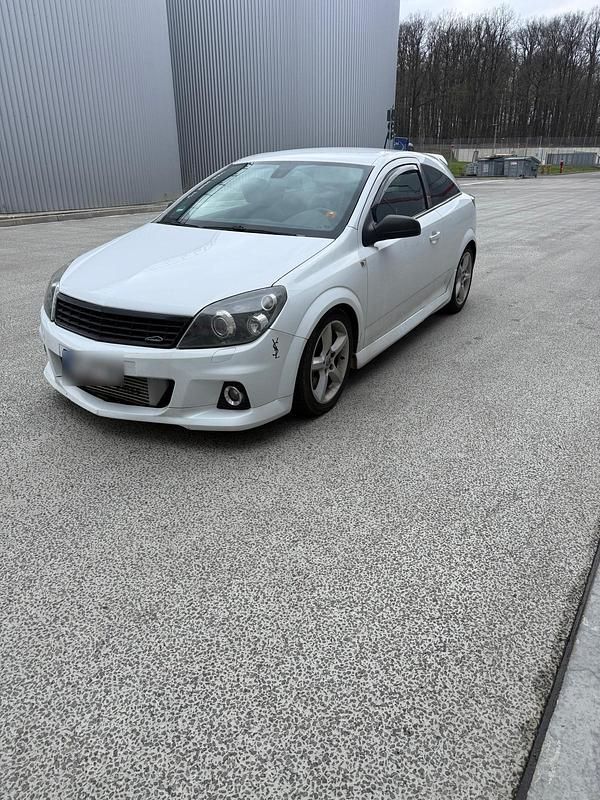 Gebraucht Opel Astra OPC 290 PS (213 kW) 2008 Weiß Coupé